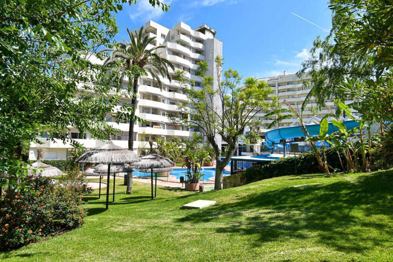 Benal Beach, Luxury Sea & Mountain View Beachside 1 Bedroom Apartment Benalmádena Exteriör bild