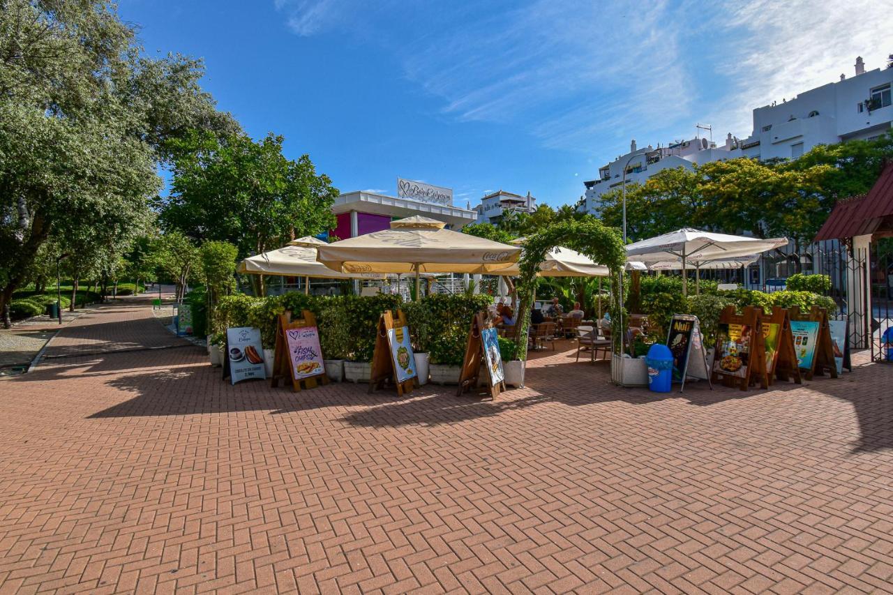 Benal Beach, Luxury Sea & Mountain View Beachside 1 Bedroom Apartment Benalmádena Exteriör bild