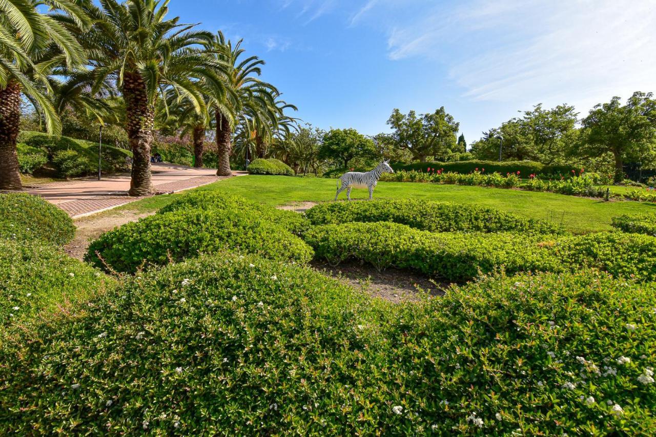 Benal Beach, Luxury Sea & Mountain View Beachside 1 Bedroom Apartment Benalmádena Exteriör bild