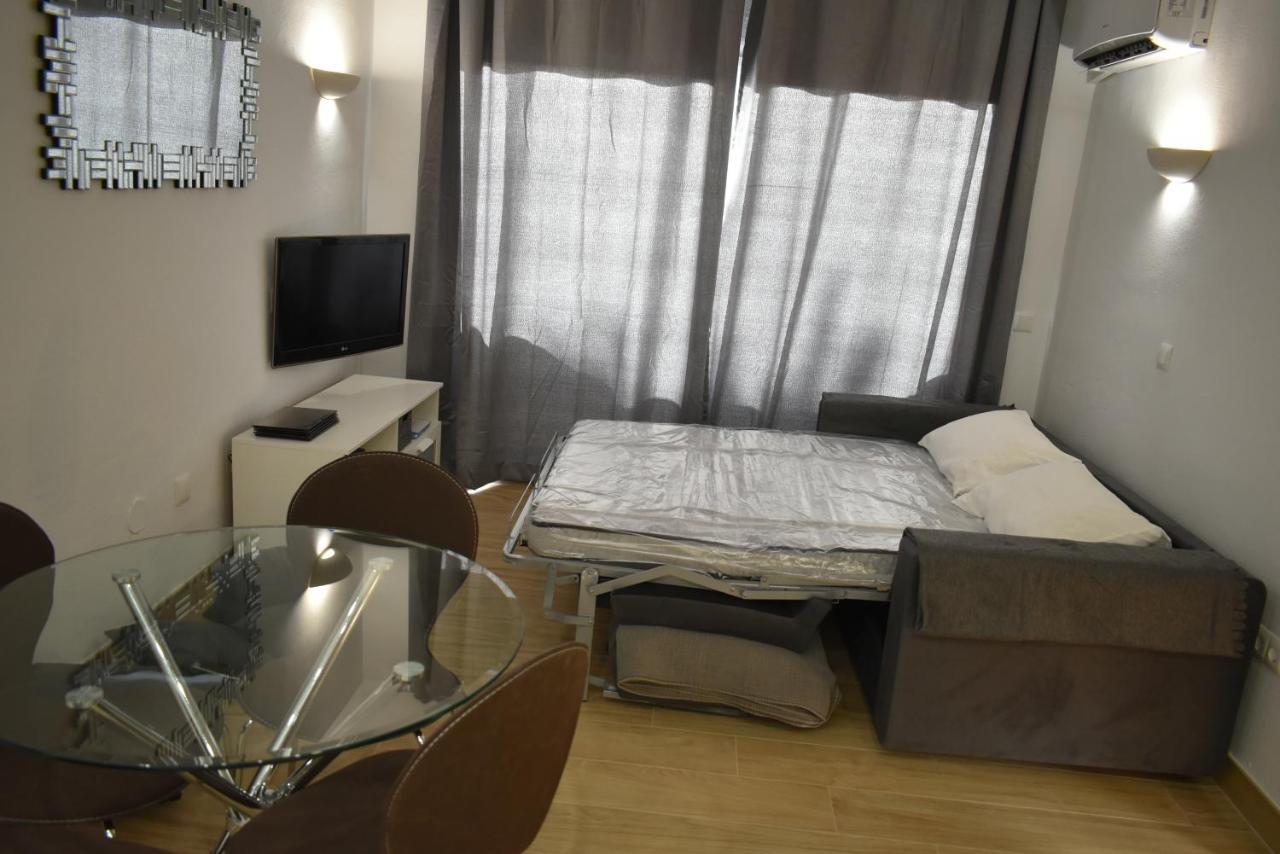 Benal Beach, Luxury Sea & Mountain View Beachside 1 Bedroom Apartment Benalmádena Exteriör bild