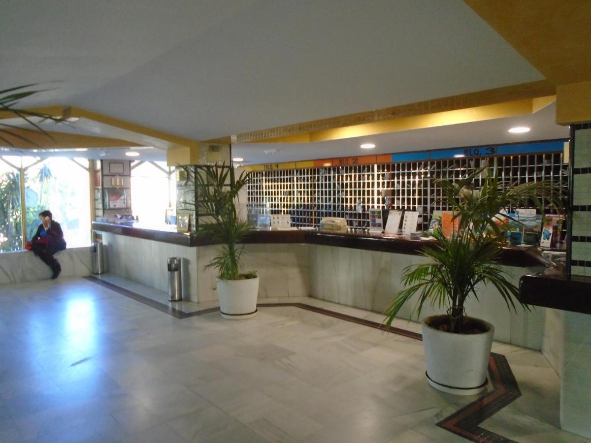 Benal Beach, Luxury Sea & Mountain View Beachside 1 Bedroom Apartment Benalmádena Exteriör bild